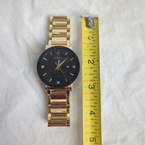 Bulova Futura MODERN Men's Watch MODEL 97D116 Gold Stainless Steel - Picture 11 of 12